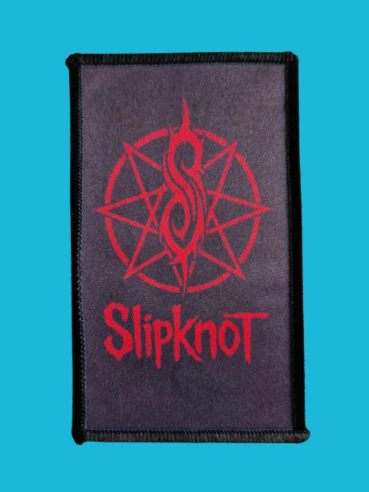 Patch Slipknot - Nom de groupe + logo rouge - Imprimé - Rectangle de 6 x 10 centimètres